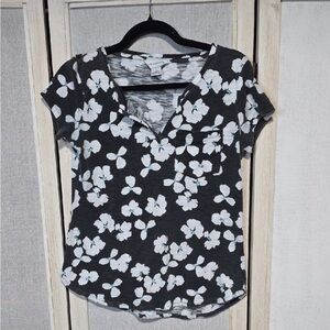 Elegant Floral Short Sleeve Top